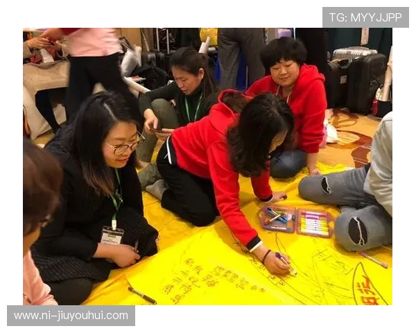 《每天与足球为伴，记录点滴成长与挑战，追逐梦想的每一步》